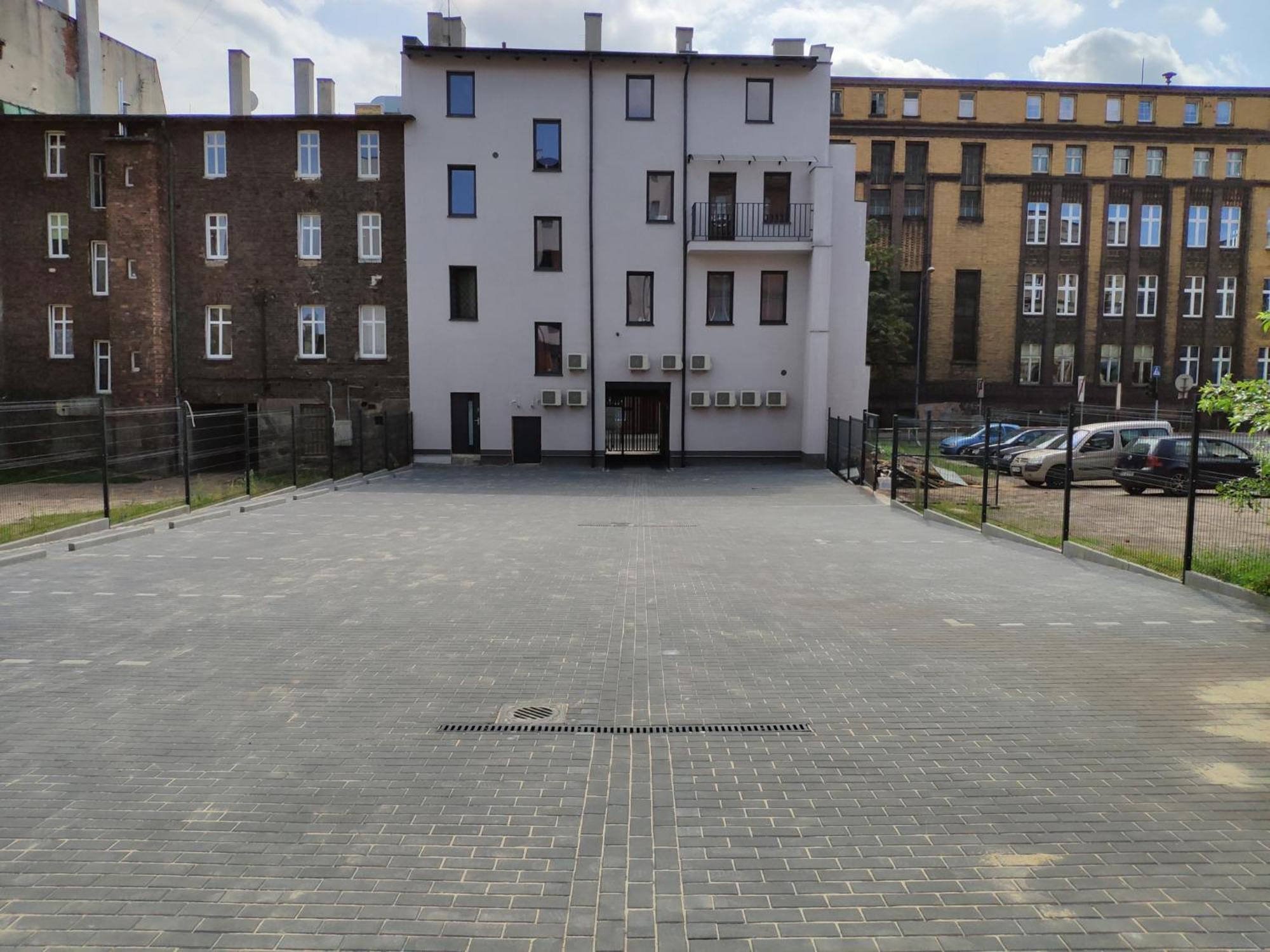H33 Apartamenty Bytom Exteriör bild