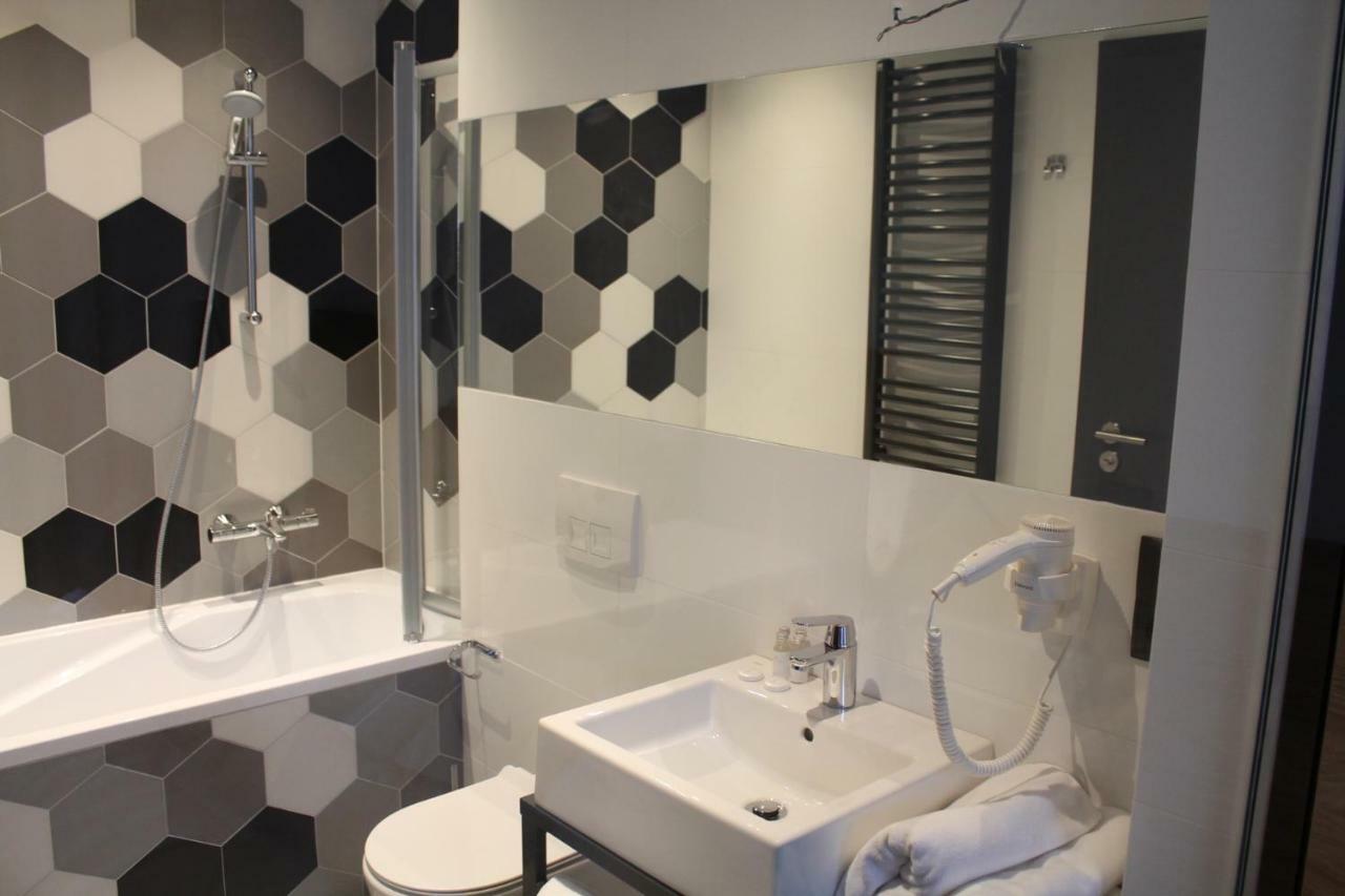 H33 Apartamenty Bytom Exteriör bild