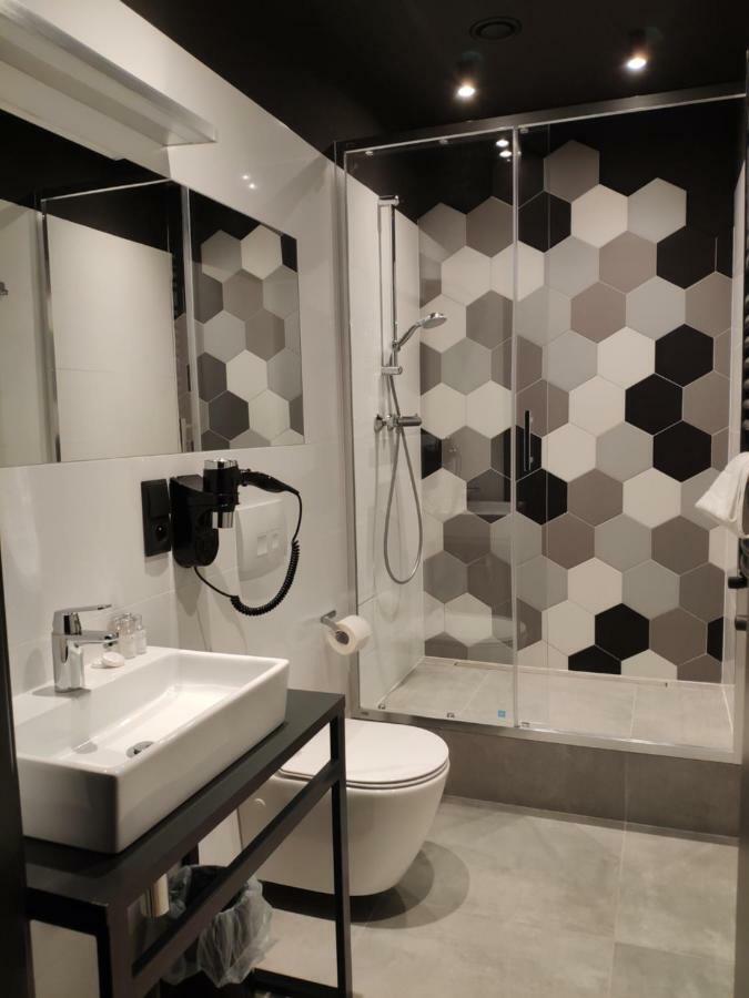 H33 Apartamenty Bytom Exteriör bild