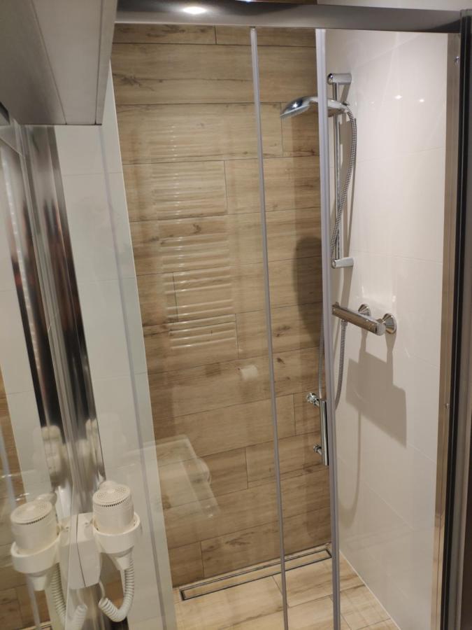 H33 Apartamenty Bytom Exteriör bild